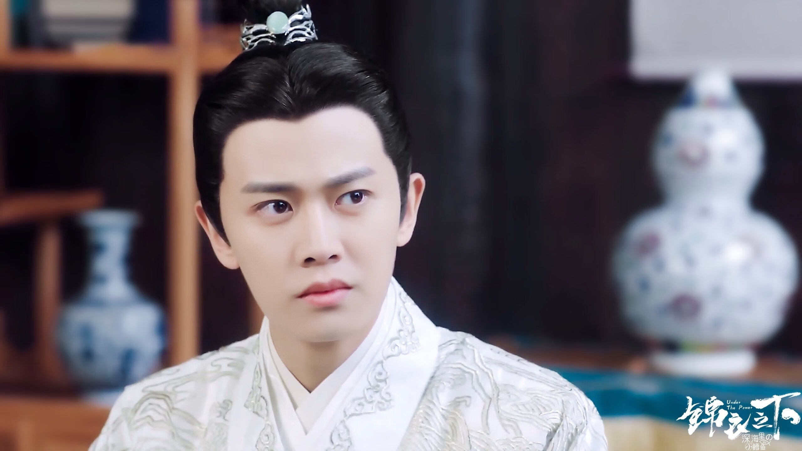 高原马拉松吸引国内外专业选手参赛，马拉松高原训练的利与弊和原则