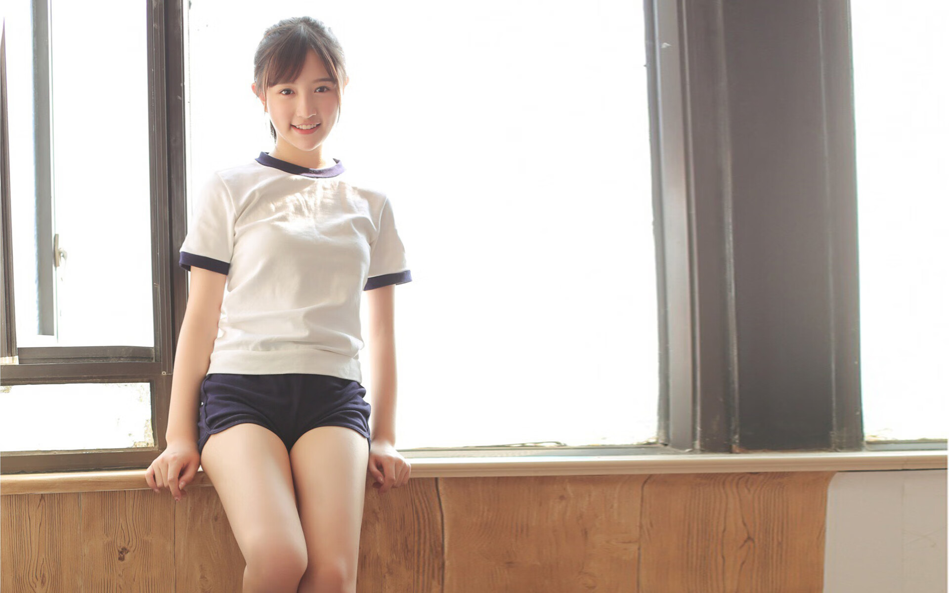 仰泳老将率队冲击奖牌区，仰泳教练视频