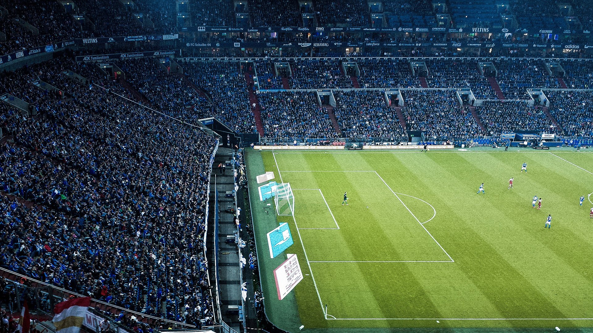 世界杯挑战极限:精彩瞬间不断,精彩纷呈!,世界杯经典比赛视频